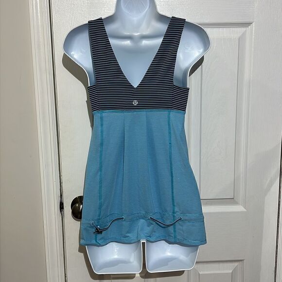 Lululemon Hustle & Bustle Tank size 4 - Picture 5 of 12